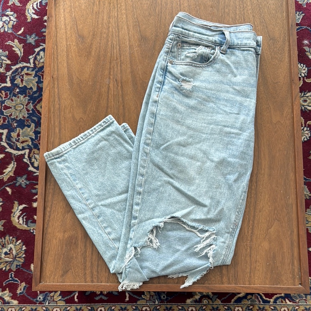 American Eagle Distressed Jeans